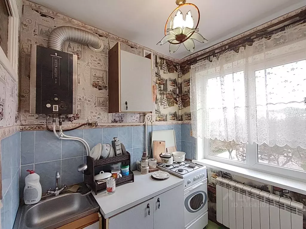 2-к кв. Крым, Керчь ул. Марата, 3 (45.0 м) - Фото 0