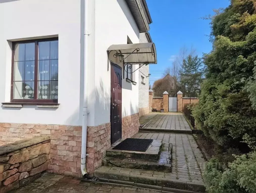 Дом в Псковская область, Остров ул. Энтузиастов, 12 (305 м) - Фото 2