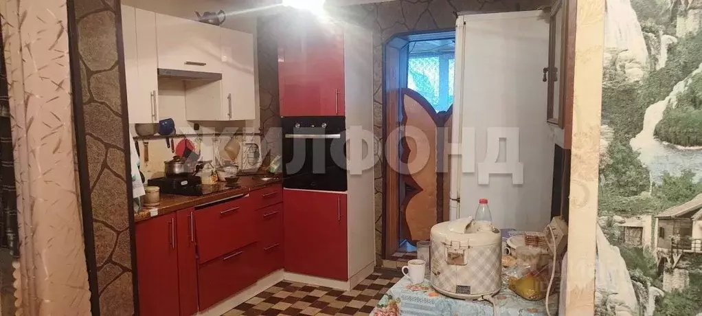 Дом в Новосибирская область, Новосибирск ул. Майкова, 64 (84 м) - Фото 1