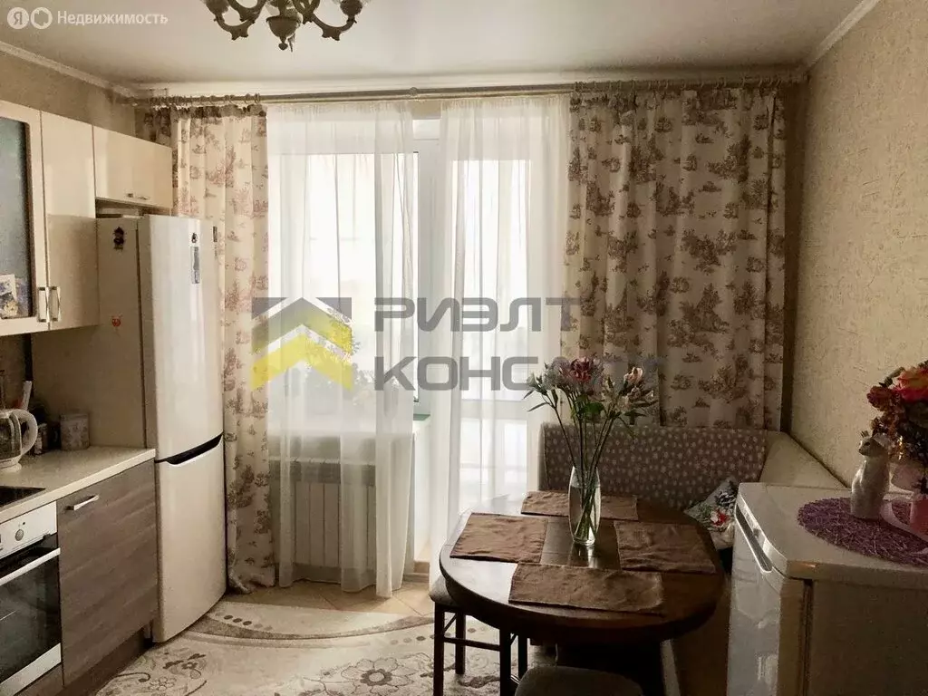 2-комнатная квартира: Омск, улица Перелёта, 12к1 (60.8 м) - Фото 1