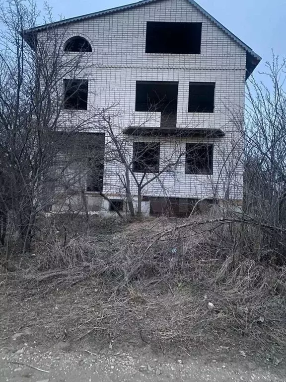Дом 303 м на участке 17 сот. - Фото 0