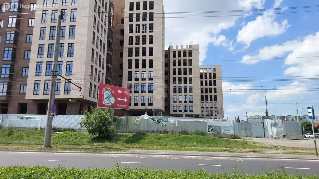 2-комнатная квартира: Владикавказ, проспект Доватора, 83 (97 м) - Фото 1