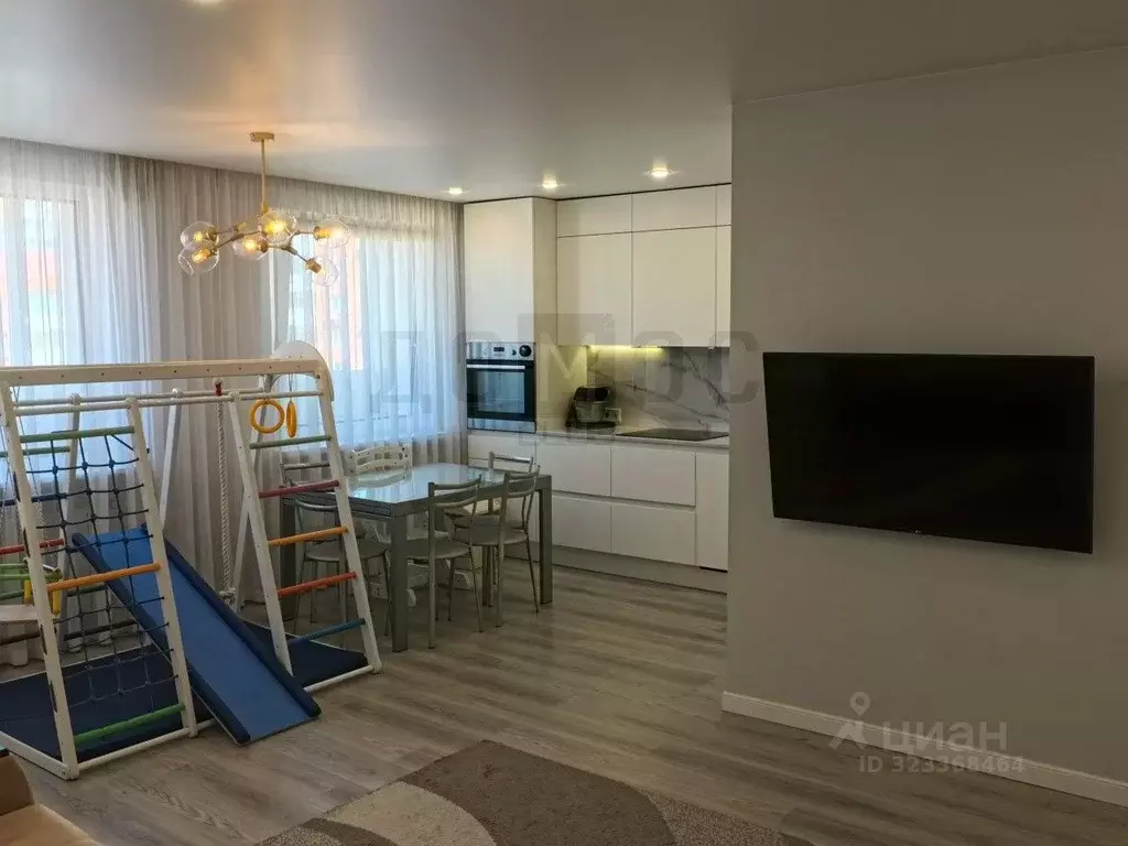 4-к кв. Свердловская область, Екатеринбург ул. Родонитовая, 6 (78.2 м) - Фото 2