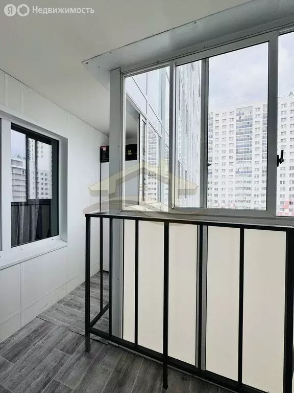 Квартира-студия: Пермь, улица Красные Казармы, 68 (35.7 м) - Фото 2