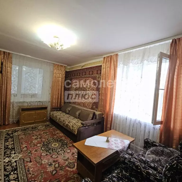 2-к кв. Краснодарский край, Абинский район, Ахтырское городское ... - Фото 0