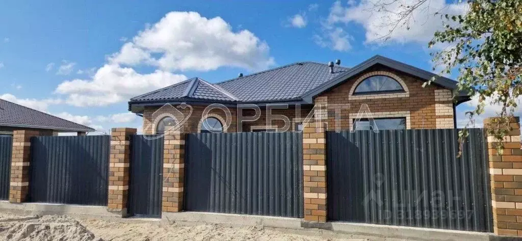 Дом в Тюменская область, Тюмень Салаирский тракт, 3-й км (112 м) - Фото 0