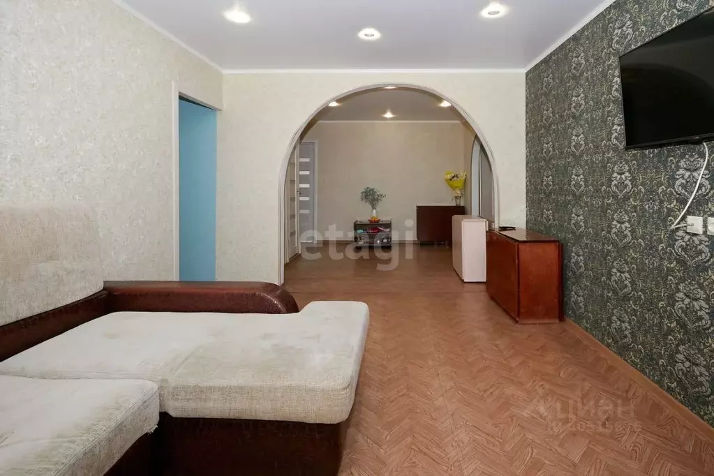 2-к кв. Татарстан, Альметьевск ул. Ленина, 123 (90.0 м) - Фото 1