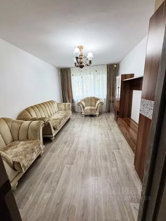 3-к кв. Приморский край, Владивосток ул. Сабанеева, 13 (71.7 м) - Фото 0