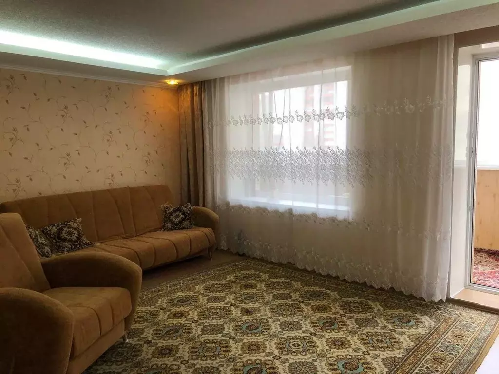 3-к кв. Белгородская область, Белгород ул. Губкина, 17б (80.4 м) - Фото 1