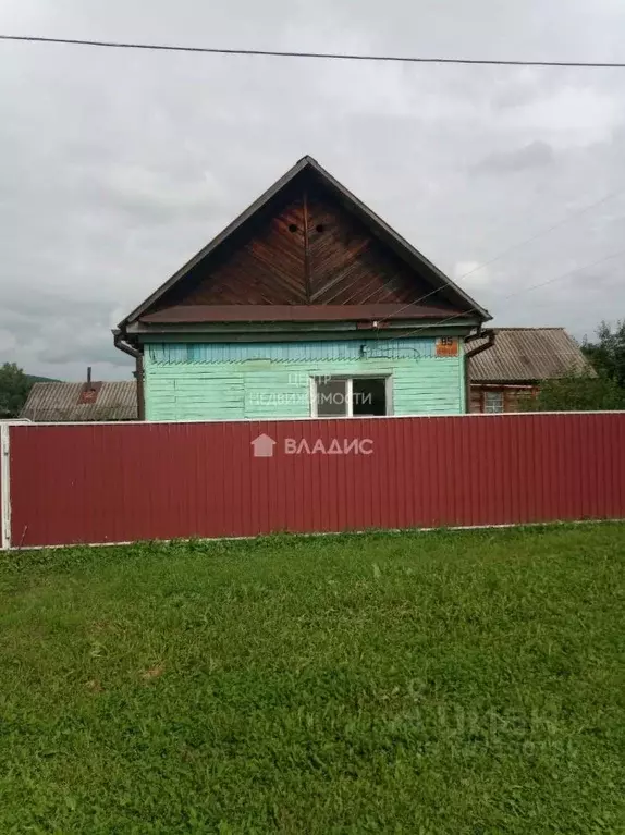 Дом в Приморский край, Чугуевский муниципальный округ, с. ... - Фото 0