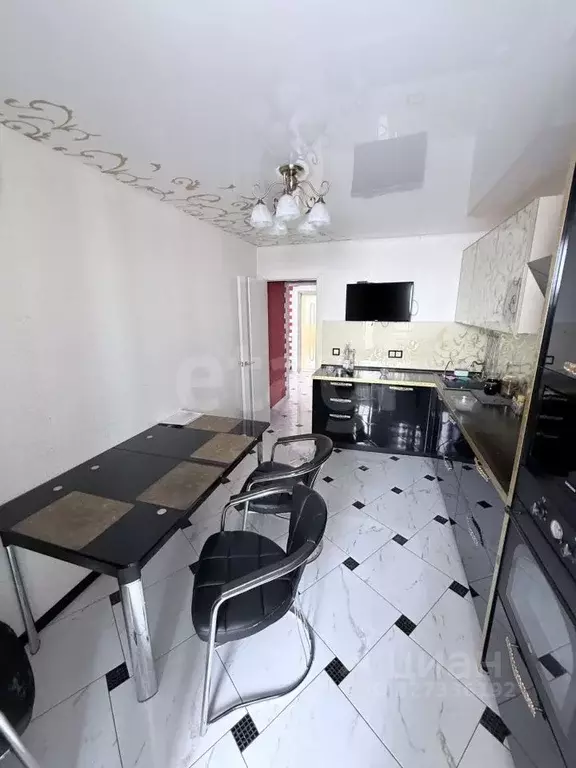 2-к кв. Самарская область, Самара ул. Гастелло, 42 (75.0 м) - Фото 2