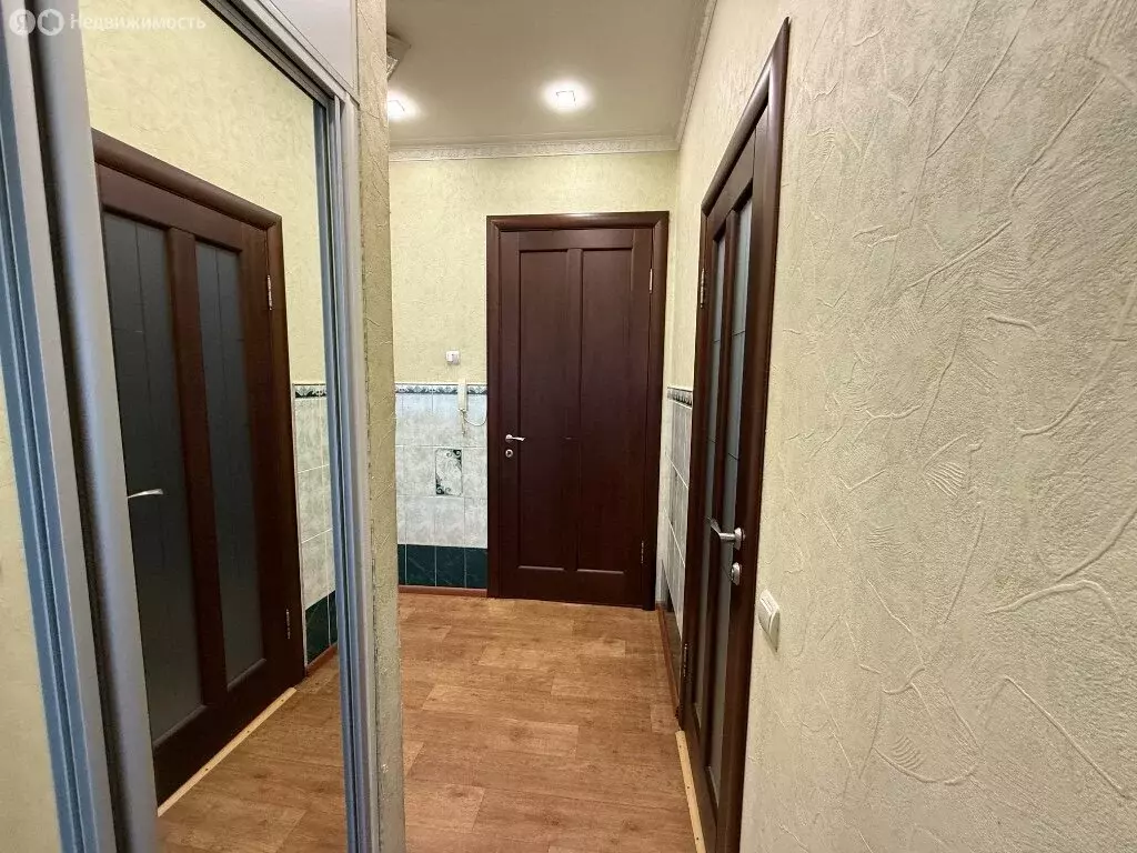 2-комнатная квартира: Мыски, улица Энергетиков, 13 (55.8 м) - Фото 0