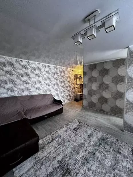 Квартира-студия, 31м, 2/5эт. - Фото 1