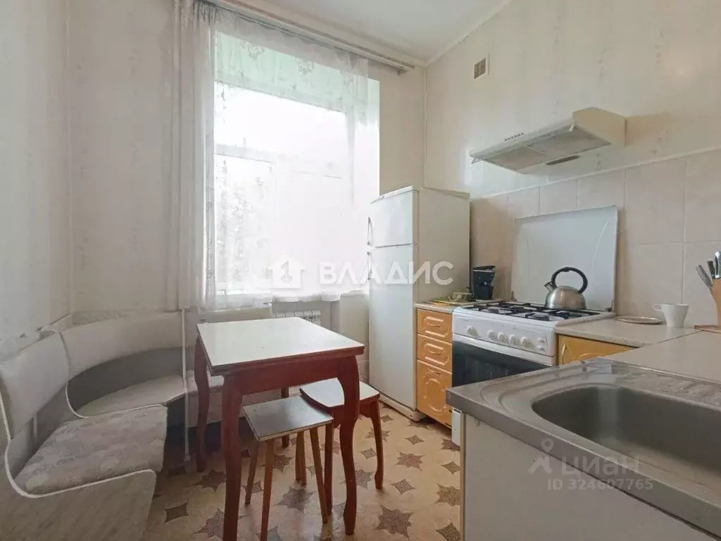 2-к кв. Владимирская область, Ковров просп. Ленина, 18 (61.5 м) - Фото 1