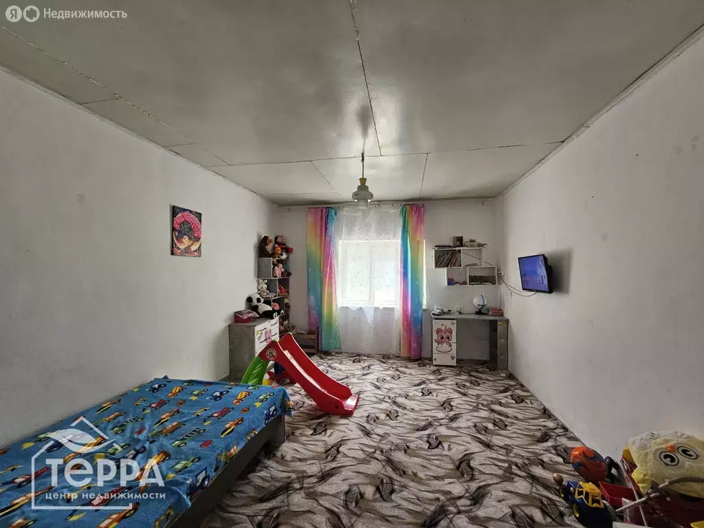 Дом в посёлок городского типа Первомайское, улица Механизаторов, 27 ... - Фото 0