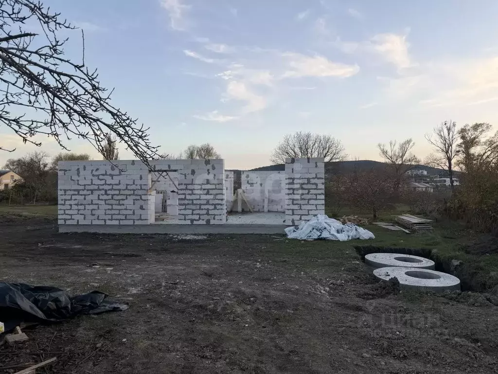 Дом в Крым, Симферопольский район, Трудовское с/пос, с. Строгоновка ... - Фото 2