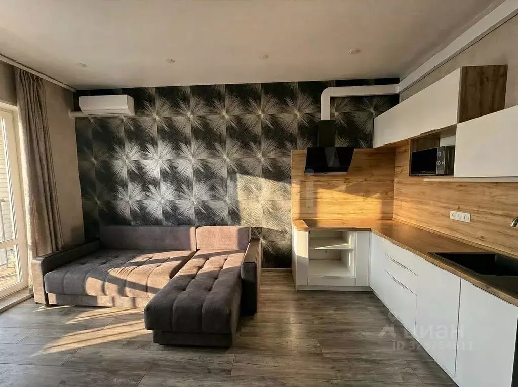 1-к кв. Удмуртия, Ижевск ул. Ленина, 95 (37.1 м) - Фото 1