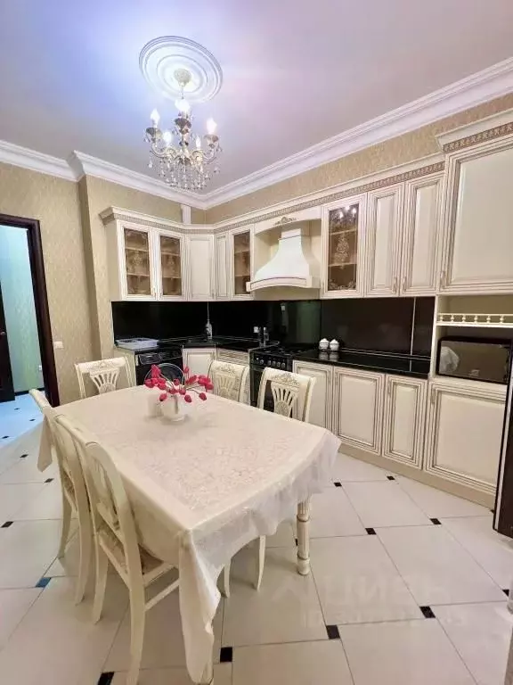 2-к кв. Дагестан, Каспийск ул. М. Халилова, 48Б (67.0 м) - Фото 1