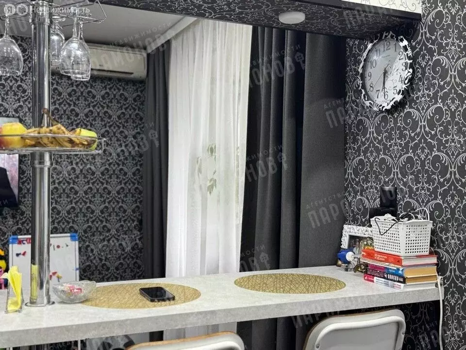 3-комнатная квартира: Тверь, улица Бобкова, 24 (55.2 м) - Фото 0