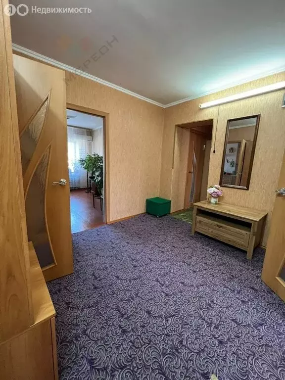 4-комнатная квартира: Апшеронск, Пролетарская улица, 196 (74.7 м) - Фото 1