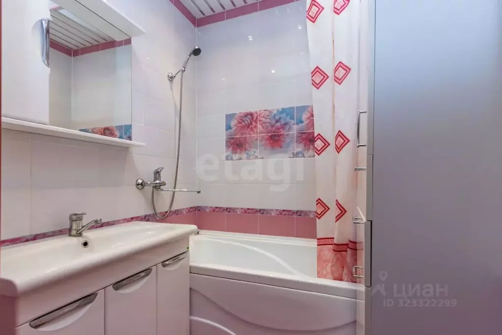 3-к кв. Тюменская область, Тюмень ул. Николая Чаплина, 125 (60.6 м) - Фото 1