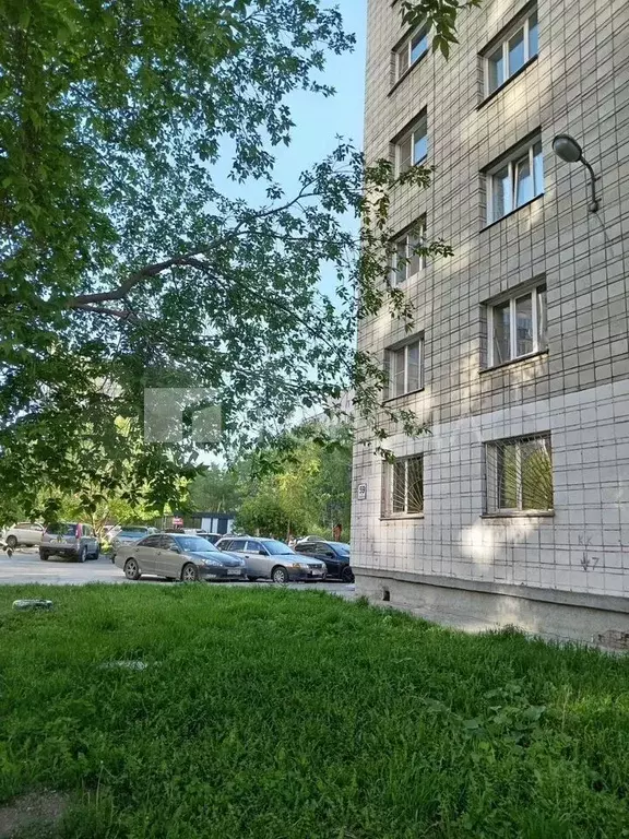Комната 12,4 м в 4-к., 2/9 эт. - Фото 0
