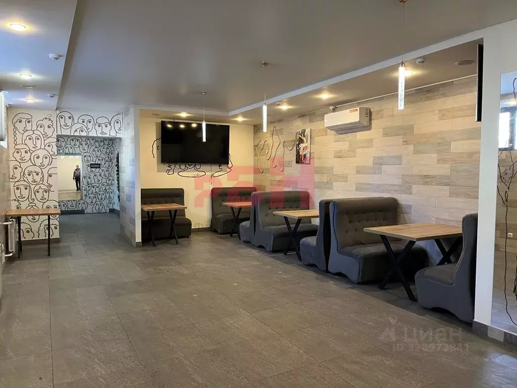 Помещение свободного назначения в Тюменская область, Тюмень ул. ... - Фото 1