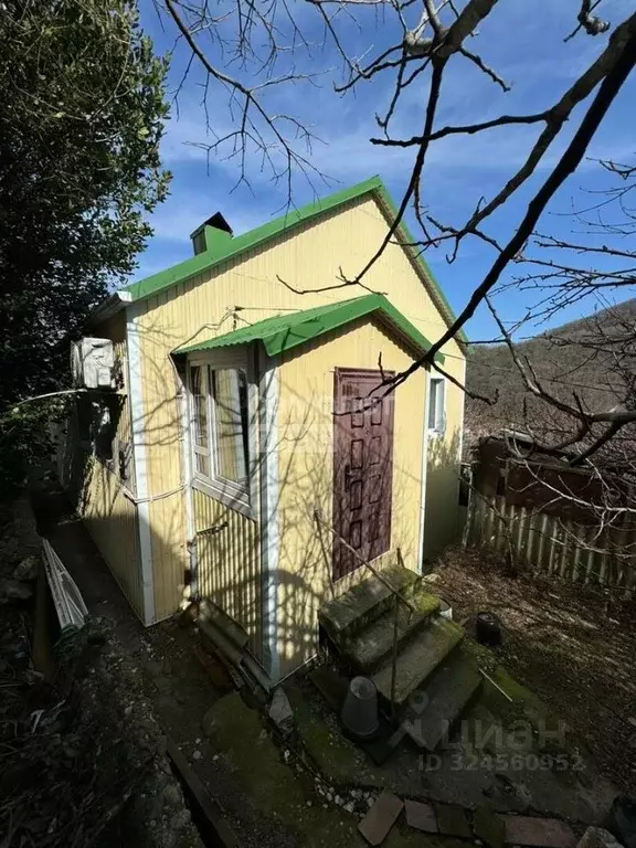 Дом в Краснодарский край, Туапсе пер. Ломоносова, 15 (72 м) - Фото 1