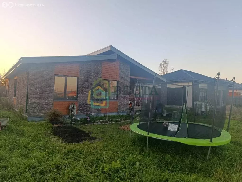 Дом в Аннинское городское поселение, деревня Рюмки (150 м) - Фото 2