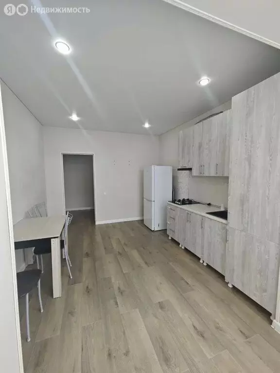 1-комнатная квартира: Чегем, улица имени М.В. Сижажева, 1к29 (45 м) - Фото 0