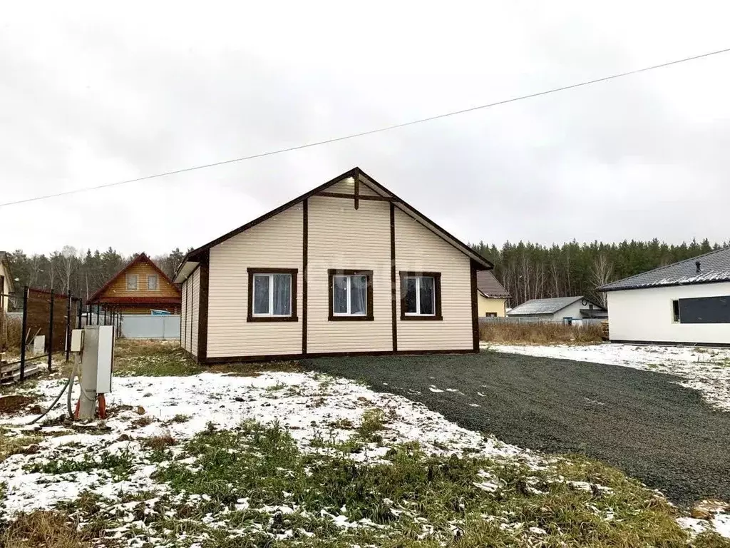 Дом в Свердловская область, Полевской городской округ, с. Курганово ... - Фото 1