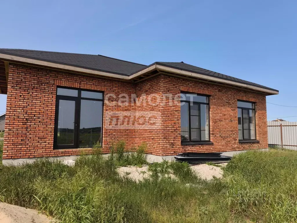 Дом в Калужская область, Дзержинский район, с. Дворцы ул. Набережная ... - Фото 2