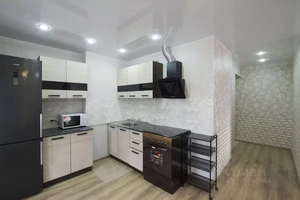 1-к кв. Омская область, Омск ул. Успенского, 31В (45.0 м) - Фото 1