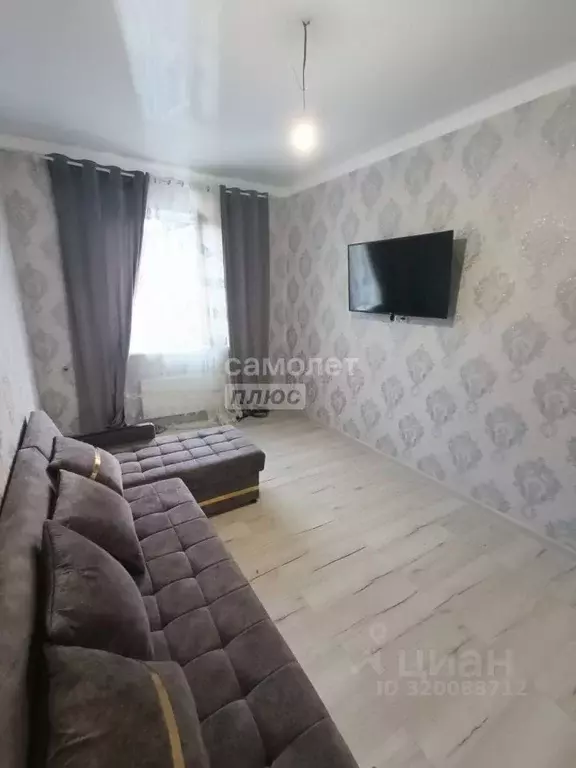2-к кв. Кабардино-Балкария, Нальчик ул. Солнечная, 8к2 (60.0 м) - Фото 1
