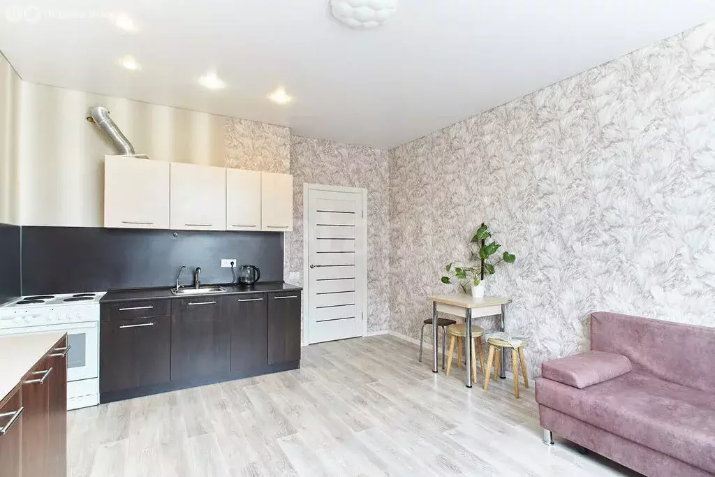 1-комнатная квартира: Тюмень, улица Фармана Салманова, 12 (43.2 м) - Фото 1