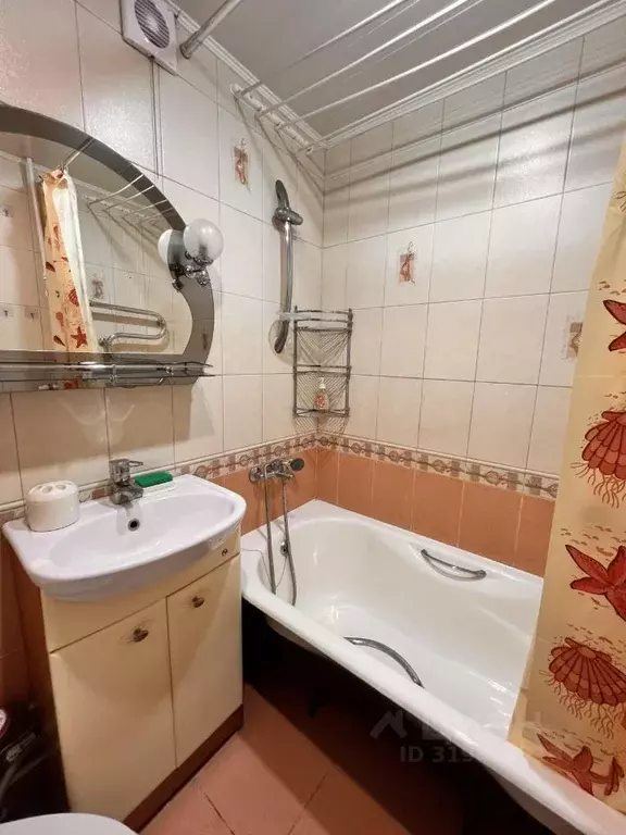 1-к кв. Тульская область, Новомосковск Паровозная ул., 5 (30.0 м) - Фото 0