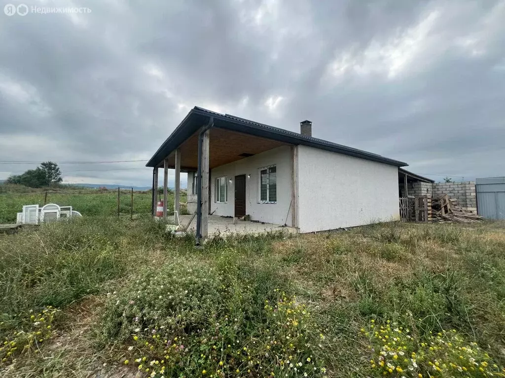 Дом в Дербент, улица Назима Казиахмедова (88 м) - Фото 1