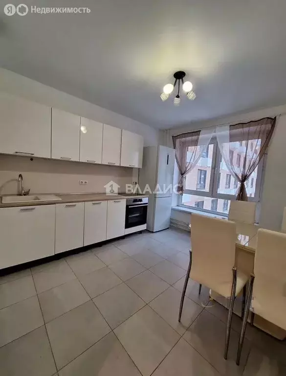 2-комнатная квартира: Люберцы, улица Лётчика Ларюшина, 6к2 (62 м) - Фото 0