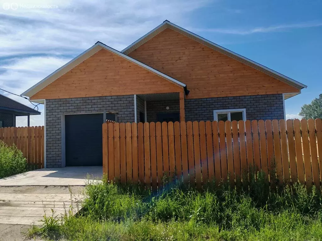 Дом в село Мамоны, улица Александра Вампилова (109 м) - Фото 1