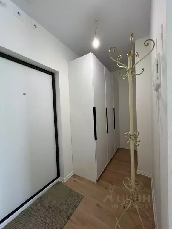 1-к кв. Свердловская область, Екатеринбург ул. Лучистая, 8 (38.0 м) - Фото 1