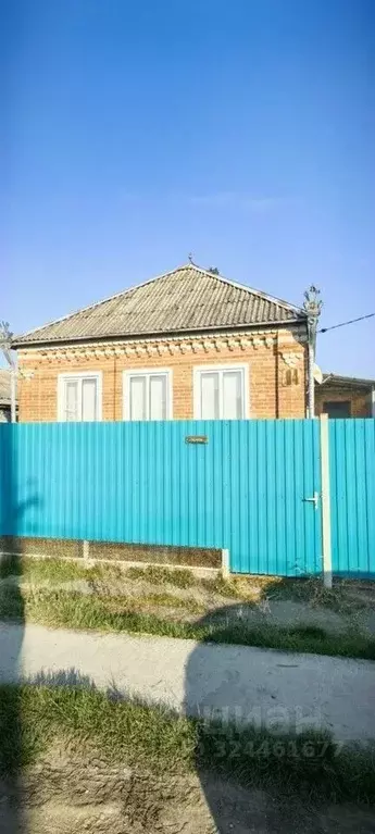 Дом в Краснодарский край, Динской район, Новотитаровская ст-ца ... - Фото 1