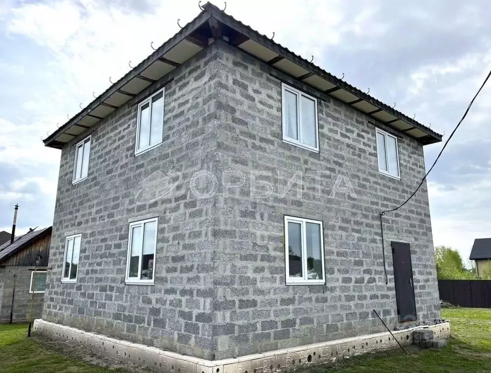 Дом в Тюменская область, Тюменский район, Винзили рп ул. Н.Г. Батанина ... - Фото 1