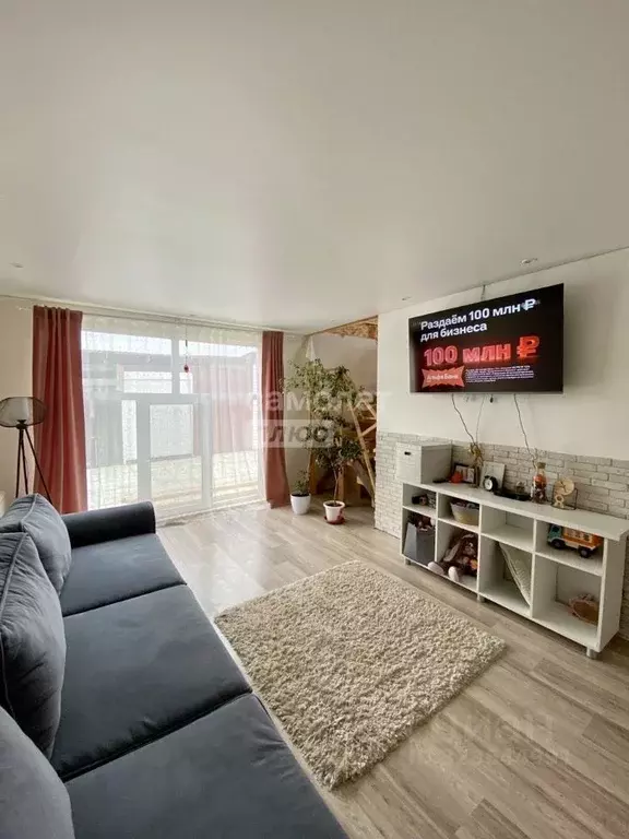 Дом в Омская область, Калачинск ул. 10-я Заовражная, 13 (130 м) - Фото 1