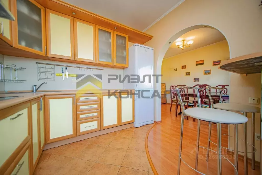 3-к кв. Омская область, Омск Омская ул., 77к3 (81.4 м) - Фото 1