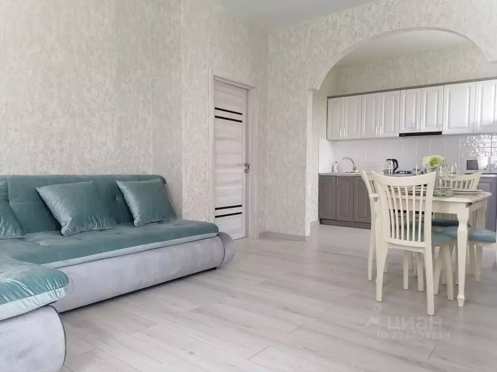 2-к кв. Краснодарский край, Сочи ул. Ленина, 286/7А (50.0 м) - Фото 0