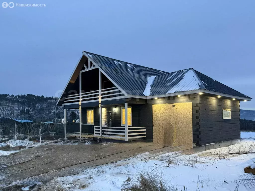 Дом в Тарбагатайский район, сельское поселение Саянтуйское, село ... - Фото 1