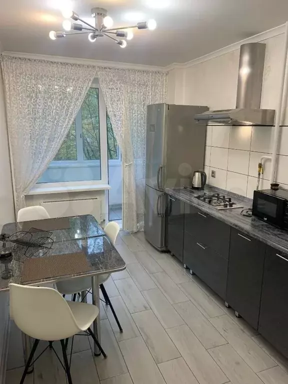 1-к. квартира, 40 м, 3/9 эт. - Фото 0