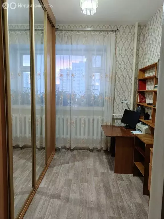 3-комнатная квартира: Якутск, Воинская улица, 9 (65 м) - Фото 1