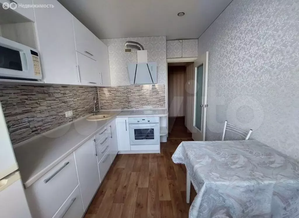 3-комнатная квартира: Тольятти, 12-й квартал, бульвар Гая, 15 (67 м) - Фото 1