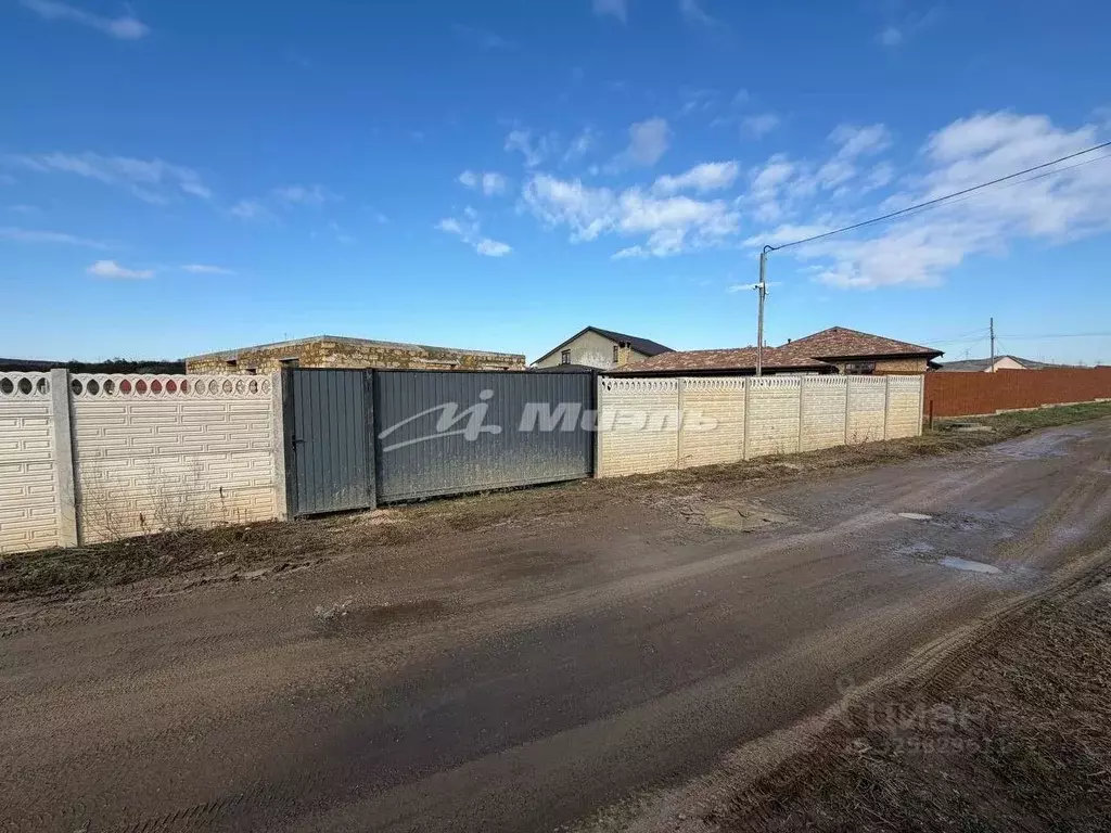 Участок в Крым, Симферопольский район, Перовское с/пос, с. ... - Фото 2